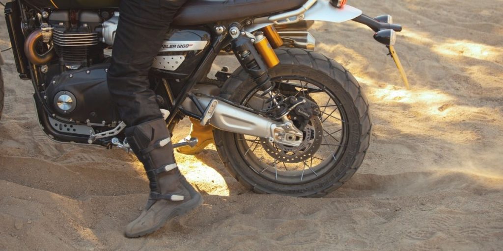 boots for ride a trail motorcycle